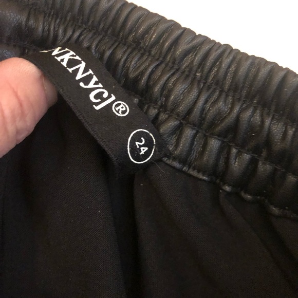 Blank nyc size 24 vegan leather joggers - Picture 2 of 3